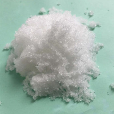 Benzocaina / Americaina di cristallo bianco CAS 94-09-7 99% Purezza Intermediati farmaceutici
